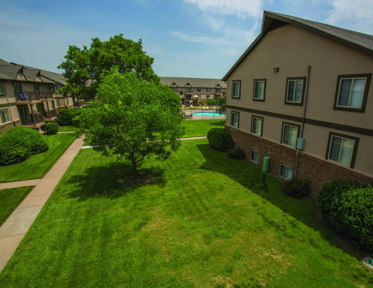 Edgewood Real Estate Investment Trust (REIT)